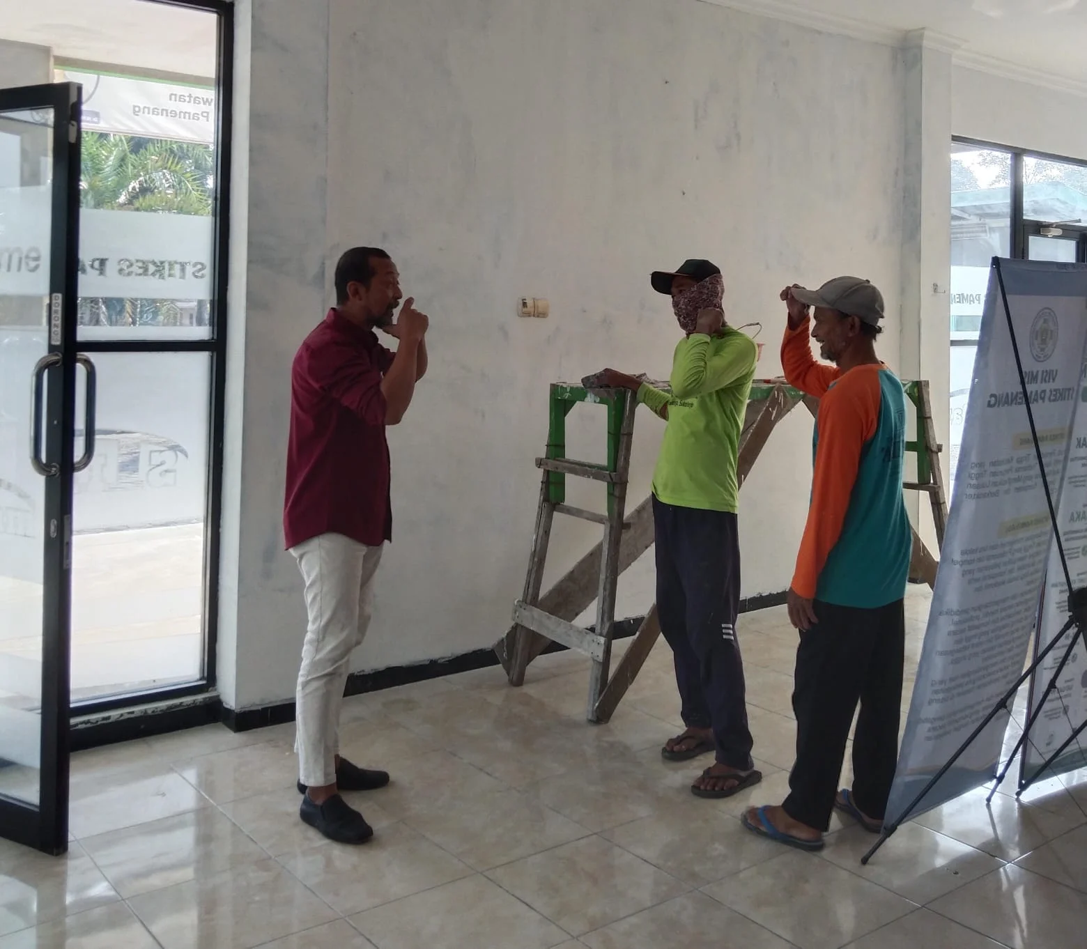 Sosialisasi K3L pada pekerja proyek